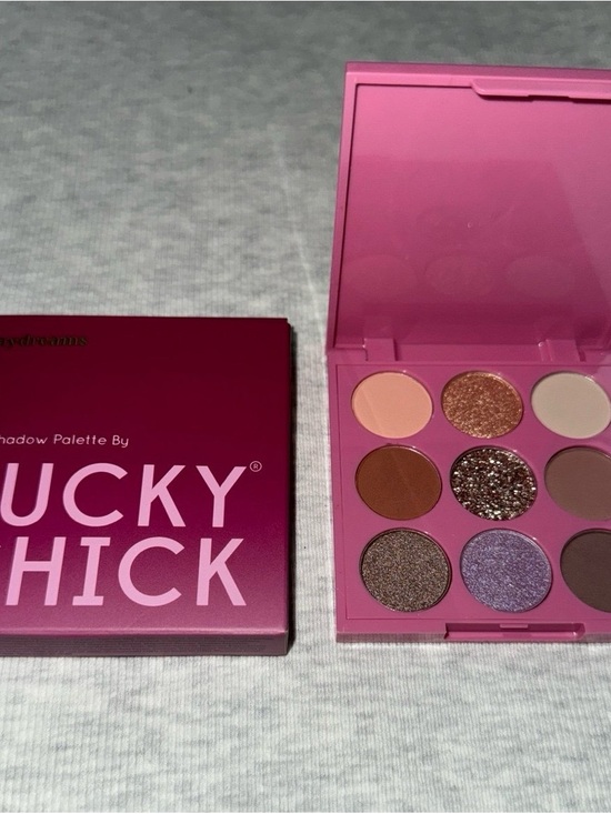 Lucky Brand Other - Lucky Chick “Daydreams” Eyeshadow Palette